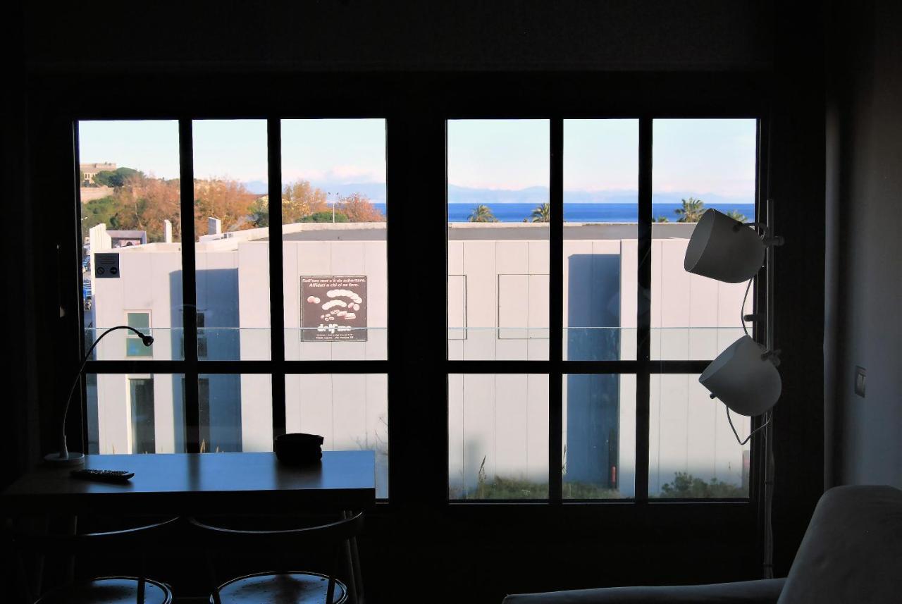 Modern & Bright Flat - 2 Min From The Sea Leilighet Savona Eksteriør bilde