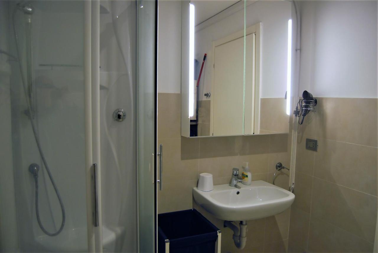 Modern & Bright Flat - 2 Min From The Sea Leilighet Savona Eksteriør bilde