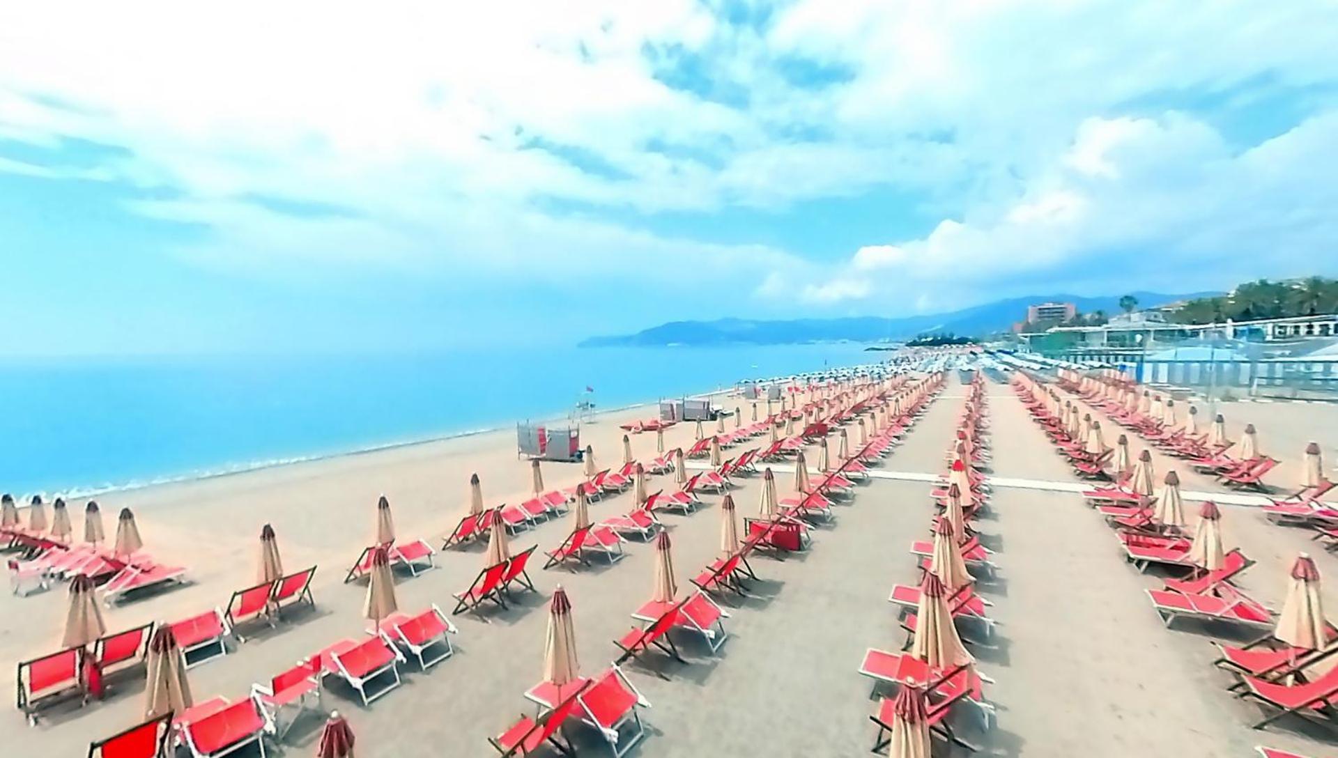 Modern & Bright Flat - 2 Min From The Sea Leilighet Savona Eksteriør bilde